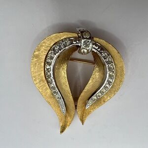 Vintage JJ Flower Brooch Gold Tone‎ Rhinestone Jonette Flame Pin